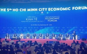 Thủ tướng Chính phủ chủ trì phiên đối thoại tại Diễn đàn Kinh tế TP.HCM