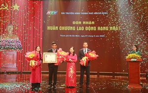 Đài Truyền hình TP.HCM nhận Huân chương Lao động Hạng Nhất và Cờ thi đua Chính phủ