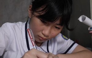 Chuyện cô bé mồ côi sống một mình trong căn nhà cũ
