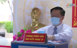 Trưởng Ban Tuyên giáo Trung ương Nguyễn Trọng Nghĩa tham dự bầu cử tại quận Tân Bình