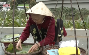 Người phụ nữ 81 tuổi lưu truyền món bánh đúc cung đình