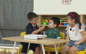Cùng nhau làm bảo mẫu