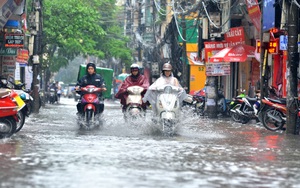 Thời tiết hôm nay 17/7: Bão số 1 tiến gần bờ, Bắc Bộ, Nam Bộ mưa to