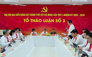 Sôi nổi thảo luận tại tổ, nhiều ý kiến đóng góp vào văn kiện Đại hội