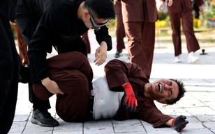 Dương Lâm “ăn vạ, van xin rồi bỏ chạy” vẫn không thoát khỏi thợ săn - 2 Ngày 1 Đêm 4 tập 9