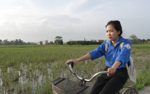 Bảo Châu: Cô bé mồ côi và nỗi cô đơn không lời - Mái ấm gia đình Việt