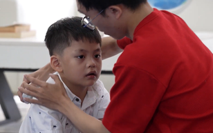 Chậm: Phòng vệ xúc giác và kỹ thuật xử lý giác quan