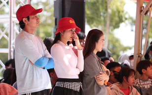 Vân Trang, Huy Khánh xúc động khi trở lại "Mái ấm gia đình Việt"