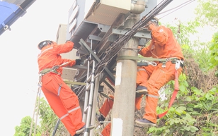 TP. Hồ Chí Minh đảm bảo cung cấp điện an toàn, liên tục dịp lễ 30/4 – 1/5