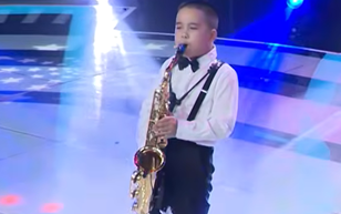 Siêu tài năng nhí: Cậu bé 9 tuổi "gây sốt" với tài năng Saxophone