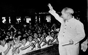 Tư tưởng Hồ Chí Minh về giáo dục lý luận cho cán bộ trường Đảng