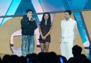 Văn Mai Hương bất ngờ xuất hiện tại Chung kết Anh trai “Say hi” 2025