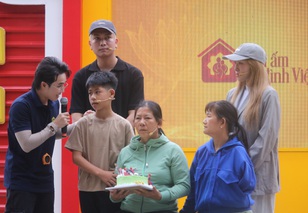 Kỷ lục mới: "Mái ấm gia đình Việt" trao hơn 3,2 tỉ tại điểm ghi hình Đà Nẵng