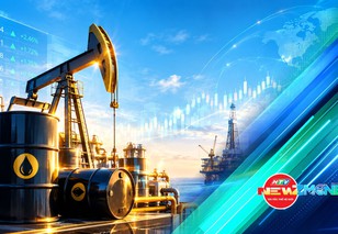 Bắt sóng thị trường 16/10: VN-Index thủng mốc 1.700 điểm, xăng trong nước giảm mạnh | NewZMoney