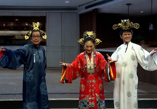 Ngân mãi chuông vàng 2/2026: Cùng Táo du Xuân