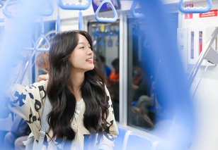 Áp lực giá xăng, sinh viên tìm đến Metro