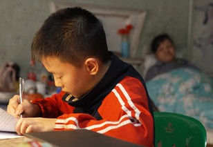 Mái ấm gia đình Việt: Hải Đăng và mẹ cùng bệnh tim, chật vật mưu sinh