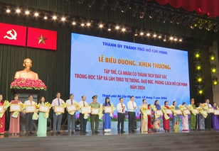 TP. Hồ Chí Minh tuyên dương 181 tập thể và 177 cá nhân tiêu biểu học tập và làm theo Bác