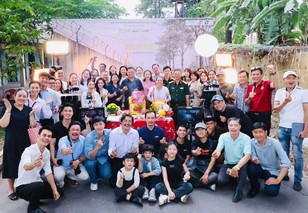"Phía bên kia bức tường": Phim mới mừng 50 năm TP mang tên Bác
