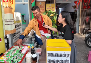 Tiệm mì 0 đồng, không người bán giữa lòng TP