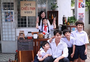 “Phía bên kia bức tường” hoàn tất ghi hình