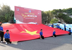 Lễ chào cờ "Tôi yêu Tổ quốc tôi" sẽ tổ chức đồng loạt trên cả nước