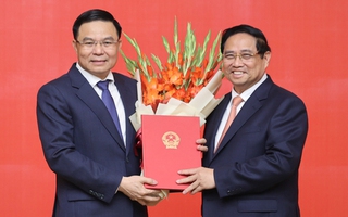 Thủ tướng trao Quyết định giao Quyền Bộ trưởng Bộ Công Thương