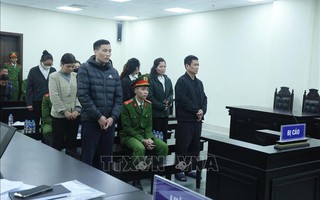 Xét xử 11 bị cáo trong đường dây buôn lậu vàng xuyên biên giới