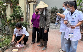 Không để những vật dụng chứa nước thành môi trường cho muỗi truyền bệnh sốt xuất huyết phát triển