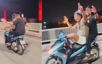 Thanh niên điều khiển xe máy bằng chân, khoe trên TikTok