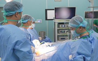 Bệnh viện Quân y 175 thị phạm mổ nội soi cổ chân với "đường mổ sâu vài milimet"