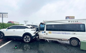 Chuyên gia luật nói về vụ xe sang lạng lách trước khi xảy ra tai nạn liên hoàn ở cao tốc