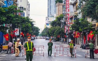 Phát hiện bom trong khu phố sầm uất, Hải Phòng tạm cấm đường để xử lý