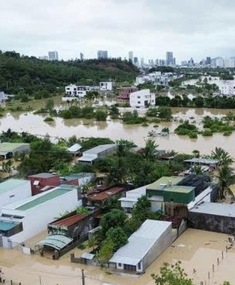 Mưa lũ, sạt lở ở khu vực miền Trung làm 52 người chết và mất tích