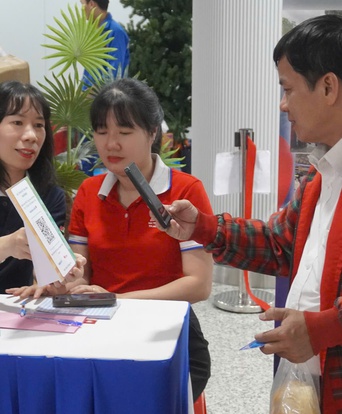 Đồng loạt triển khai điểm tiếp nhận Quỹ "Chung một tấm lòng" tại 14 nhà ga Metro