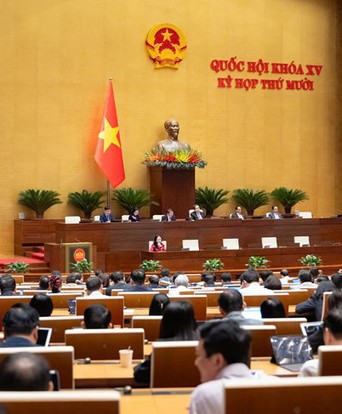 Quốc hội chốt phương án áp thuế 35% với thu nhập trên 100 triệu đồng/tháng