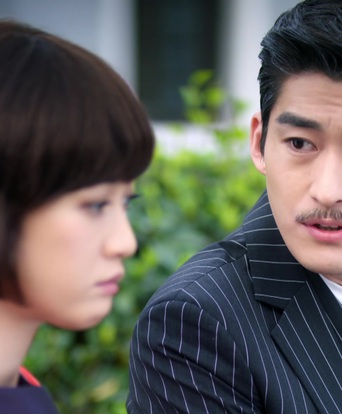 Về lại Hồng Kông thập niên 90 qua "Vua điện ảnh"