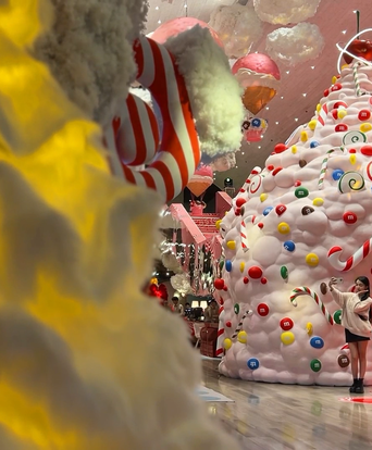 Giáng sinh kẹo ngọt tại Gem Center - "HTV Thành phố không ngủ"