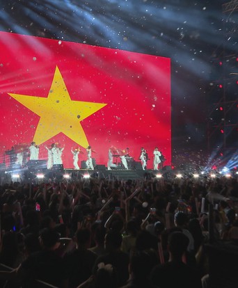 Hozo City Tết Fest 2025 thắp sáng không gian lễ hội bên sông Sài Gòn