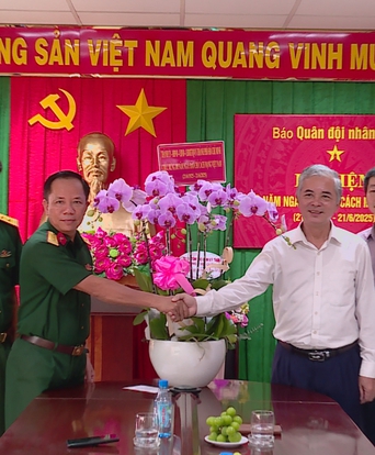 Trưởng Ban Nội chính Thành ủy TP.HCM thăm và chúc mừng cơ quan báo chí