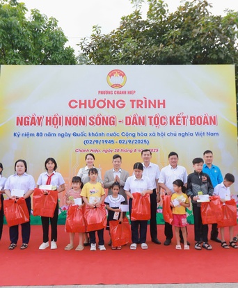 TP.HCM: Phát huy sức mạnh đại đoàn kết qua chuỗi hoạt động “Ngày hội non sông - Dân tộc kết đoàn”