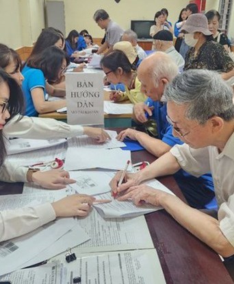 Tin vui cho người hưu trí: Sẽ chi trả gộp 2 tháng lương hưu, trợ cấp BHXH dịp Tết Nguyên đán 2026