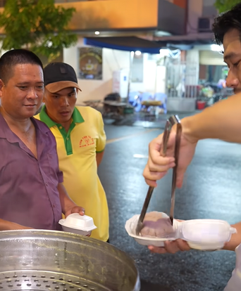 Bánh bao, cơm tấm miễn phí | HTV Thành phố không ngủ
