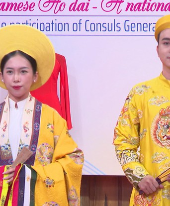 Áo dài Việt - Di sản dân tộc Việt, hội nhập quốc tế