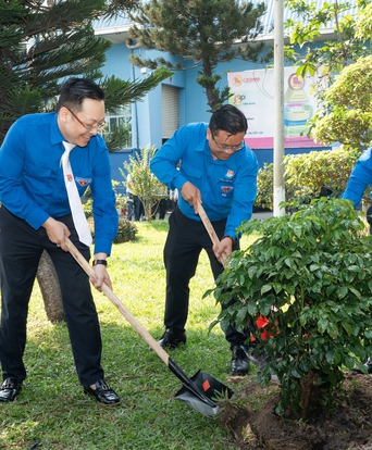 Tập đoàn Hóa chất Việt Nam kỷ niệm 95 năm thành lập Đoàn với nhiều hoạt động thiết thực
