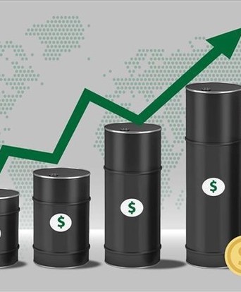 Giá xăng dầu hôm nay (17/4): Giá dầu thế giới tiến sát mốc 100 USD/thùng