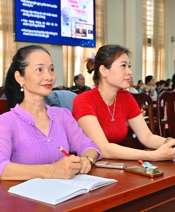 Phường An Nhơn: Bồi dưỡng kỹ năng viết tin, bài cho cán bộ phụ trách truyền thông