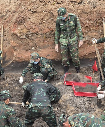 Tiếp tục phát hiện thêm hài cốt liệt sĩ tại Công viên Lê Thị Riêng