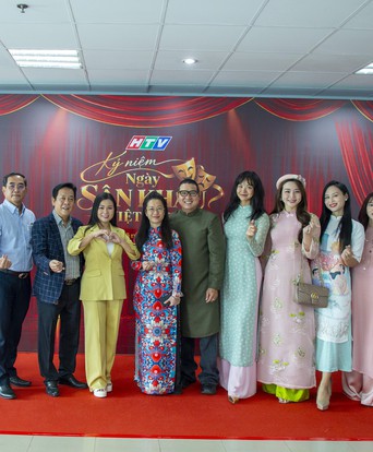 HTV tổ chức lễ dâng hương kỷ niệm Ngày Sân khấu Việt Nam
