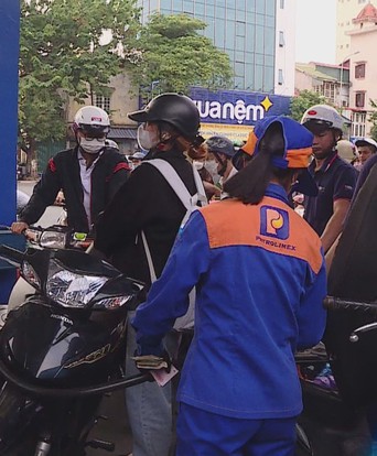 Giá xăng dầu 24/9 đồng loạt tăng mạnh sau kỳ điều chỉnh | NewZMoney